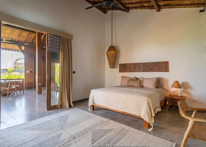 Villa Charming 3br W/pool & View *