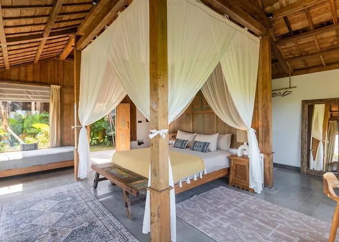 Charming 3br W/pool & View Villa