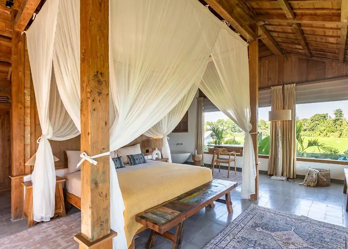 Charming 3br W/pool & View Villa