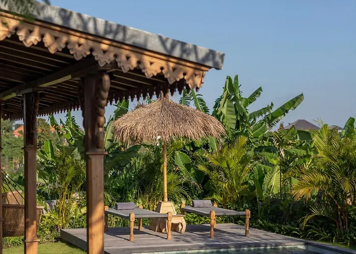 Charming 3br W/pool & View Villa