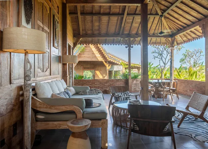 Villa Charming 3br W/pool & View