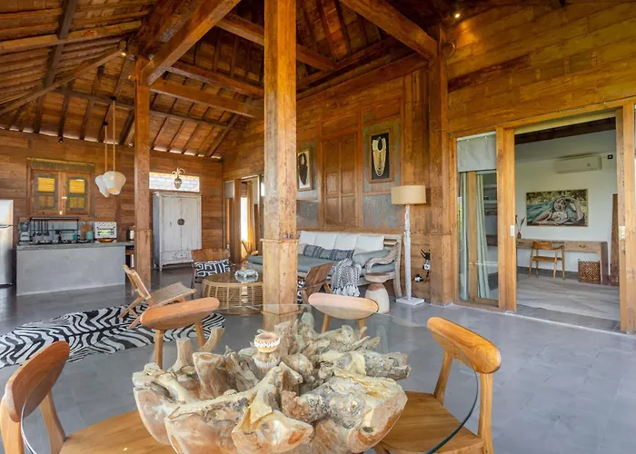 Charming 3br W/pool & View Villa